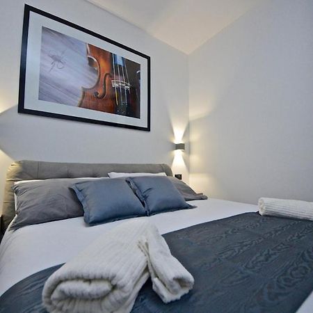 Suite Quarantotto Naples Exterior photo