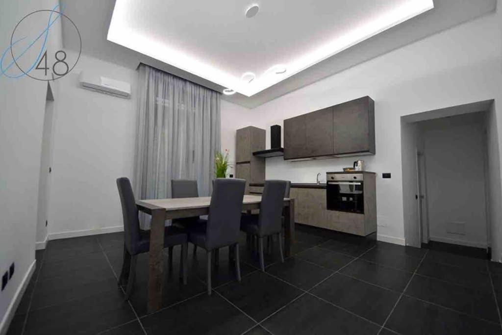 Suite Quarantotto Naples Exterior photo