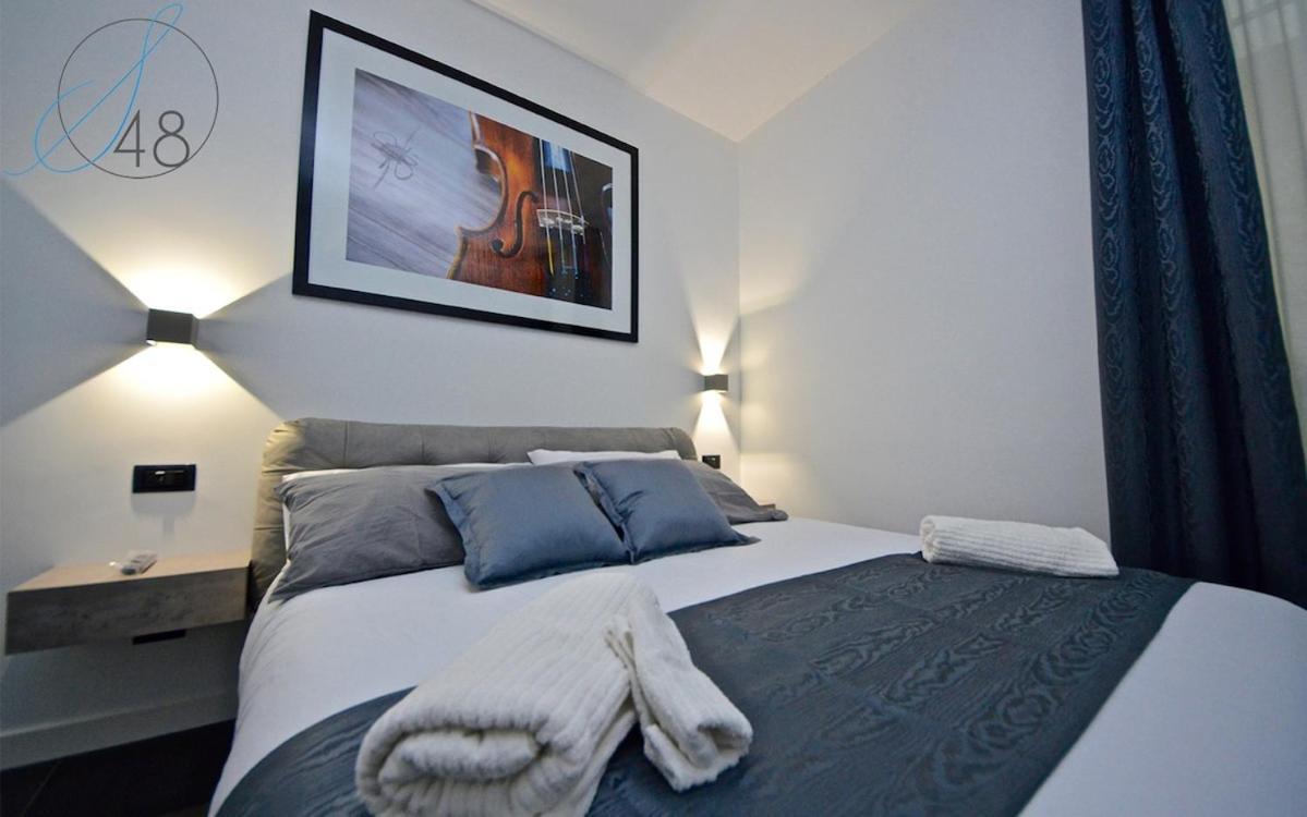 Suite Quarantotto Naples Exterior photo